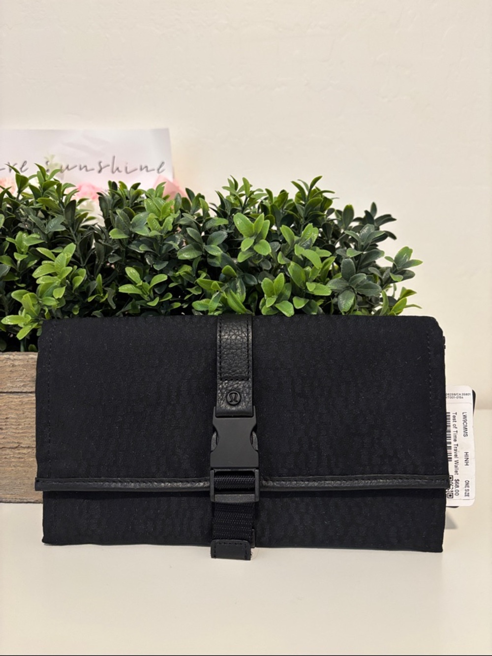 New Lululemon Women’s Test Of Time Travel Wallet